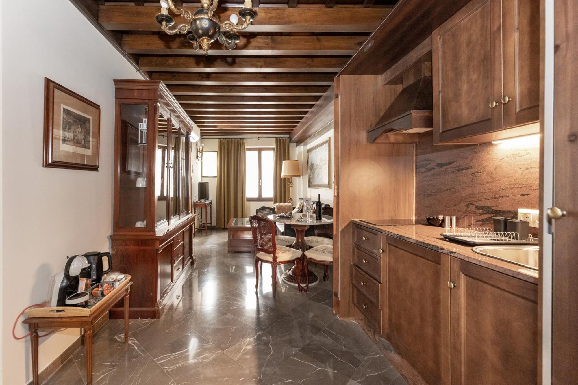 Apartamentos En Pleno Centro, Aljibe Rodrigo Del Campo 1C Гранада Екстер'єр фото